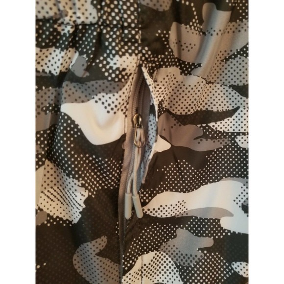 Mountain Club Camo Jacket Black, white Women's Size XL NWT - Picture 7 of 7